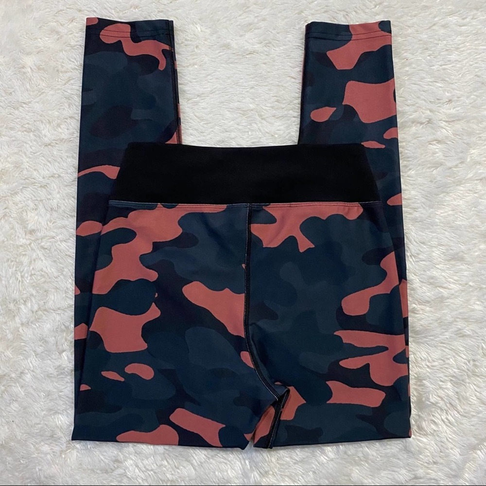 Superstacy Camo Leggings - Picture 5 of 7